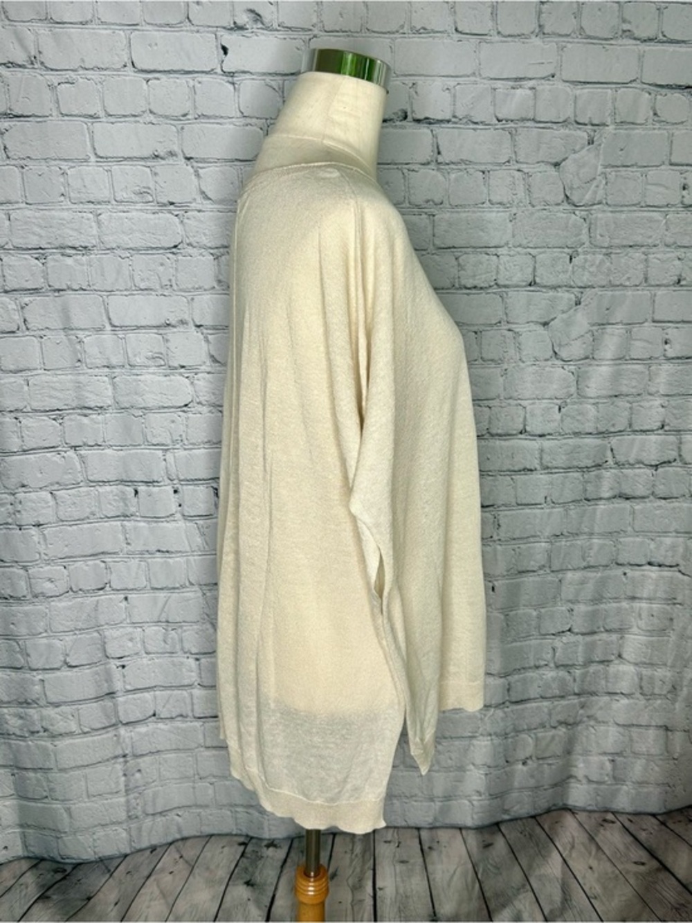 J Jill Sweater M/L Ivory Lightweight Oversized Tunic Dolman Sleeve Soft Knit Top - Picture 5 of 7